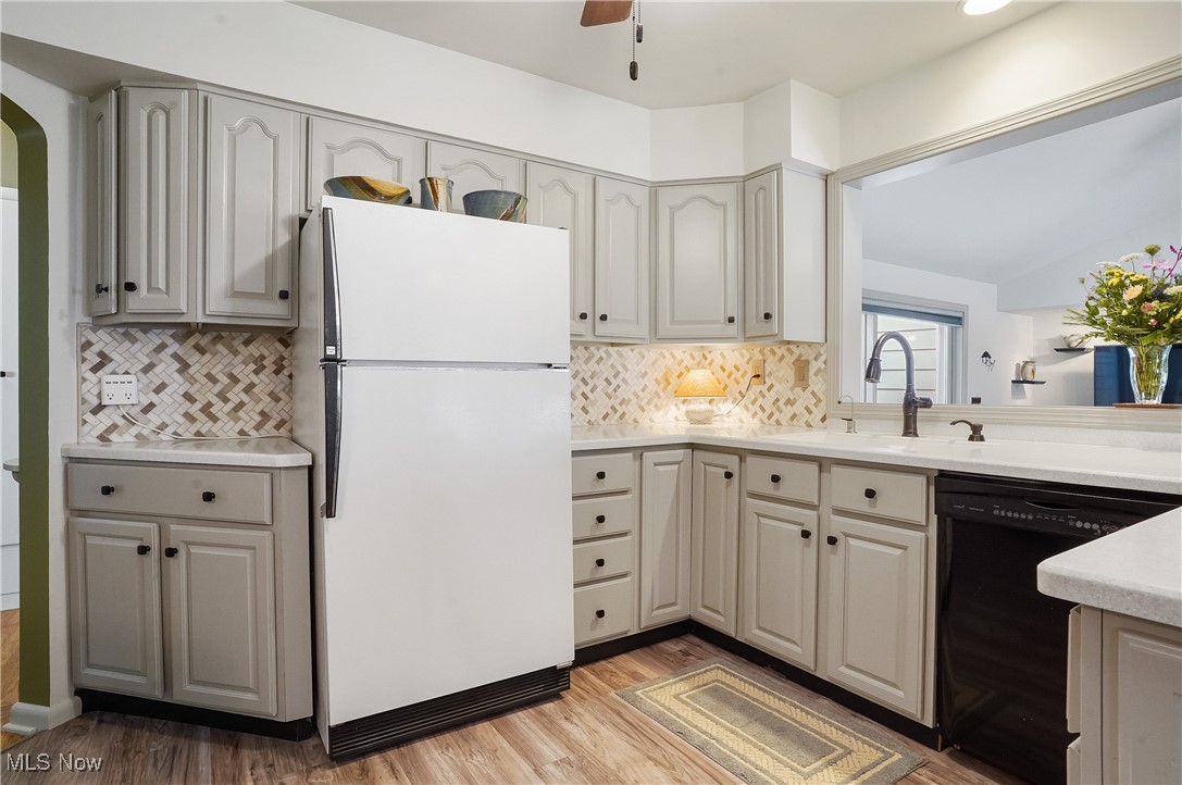 3055 Lake Road Silver Lake, OH 44224 - Photo 13 of 49