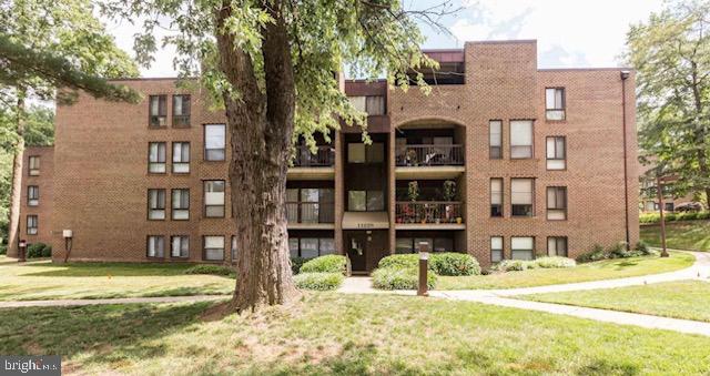 11228 Chestnut Grove Square, Unit 16 Reston, VA 20190 - Photo 1 of 47 Gallery Image 1