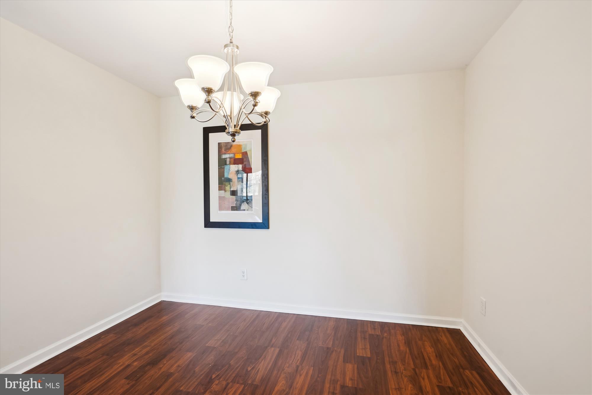 11228 Chestnut Grove Square, Unit 16 Reston, VA 20190 - Photo 8 of 47 Dining Room