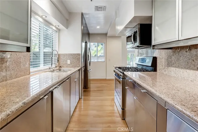 $1,249,000 | 22037 Ybarra Road, Woodland Hills, CA 91364