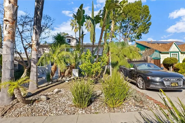 $1,249,000 | 22037 Ybarra Road, Woodland Hills, CA 91364