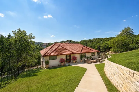 $3,995,000 | 405 Barrett Lane, Austin, TX 78733