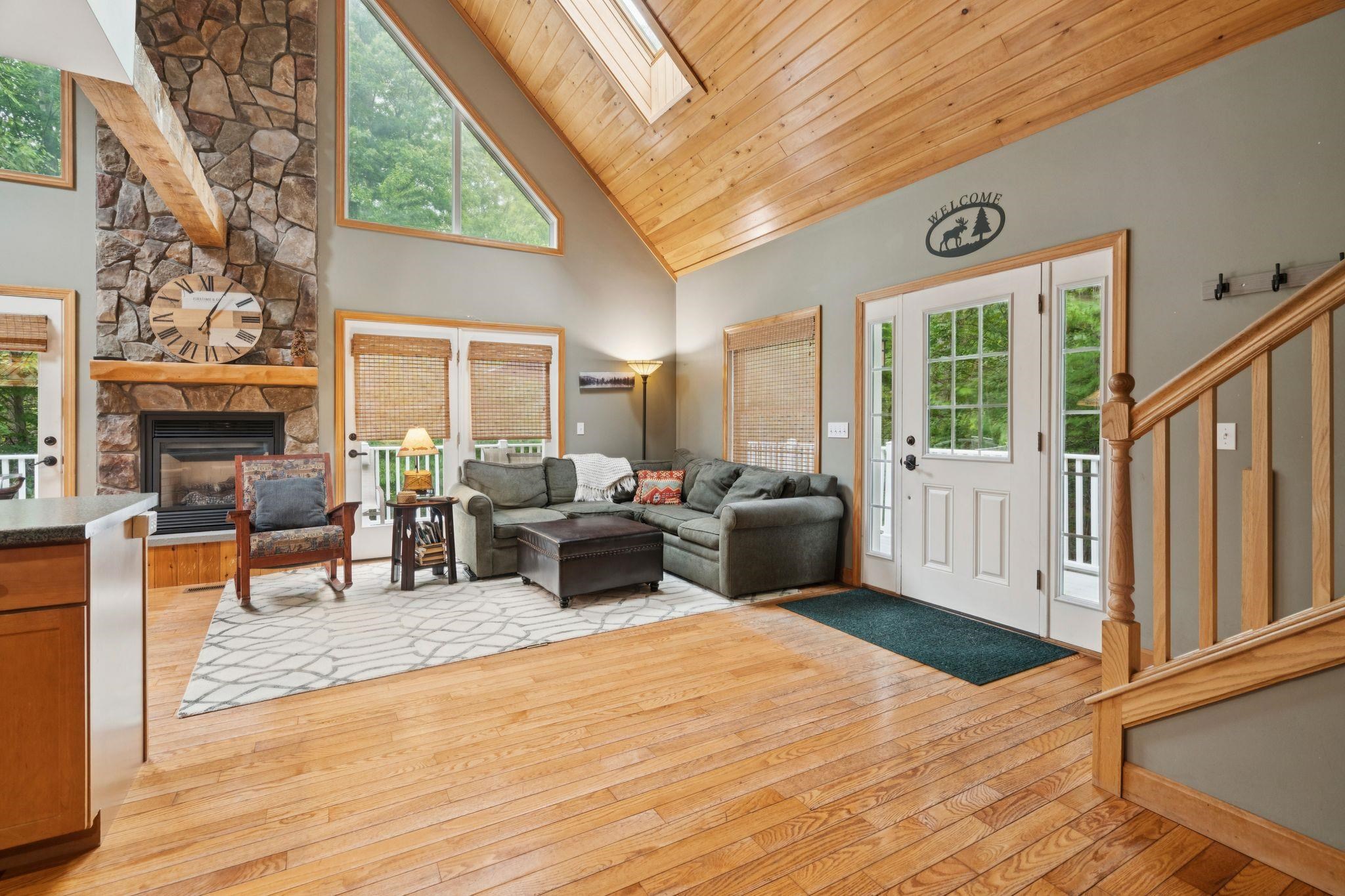 354 Cherry Valley Road Gilford, NH 03249 - Photo 12 of 47