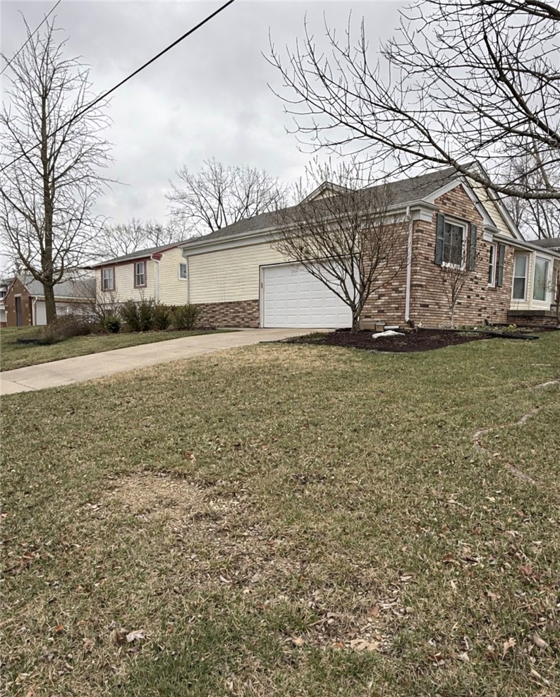 2198 Gary Court Decatur, IL 62526 - Photo 3 of 26 Gallery Image 3