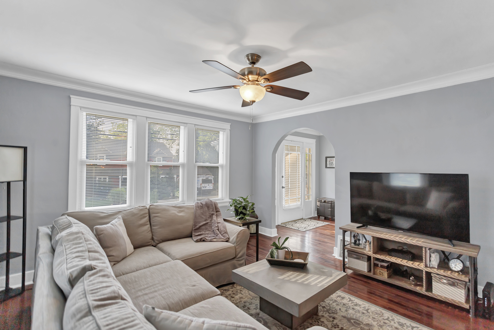 333 South River Road Algonquin, IL 60102 - Photo 3 of 16 Gallery Image 3