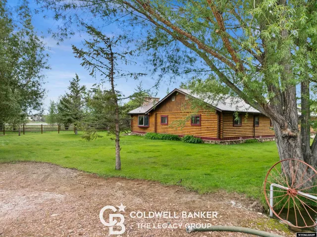 $850,000 | 3 Cowpoke Road, Baggs, WY 82321