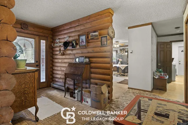$850,000 | 3 Cowpoke Road, Baggs, WY 82321