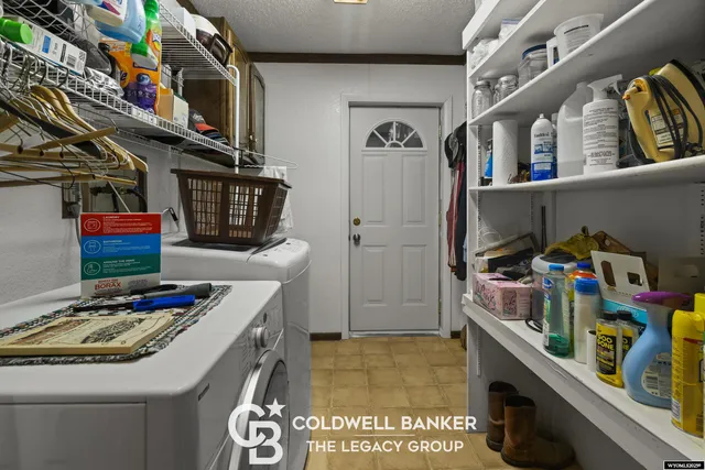 $850,000 | 3 Cowpoke Road, Baggs, WY 82321