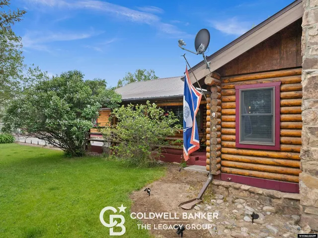 $850,000 | 3 Cowpoke Road, Baggs, WY 82321