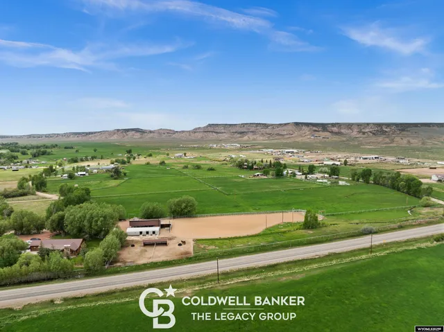 $850,000 | 3 Cowpoke Road, Baggs, WY 82321