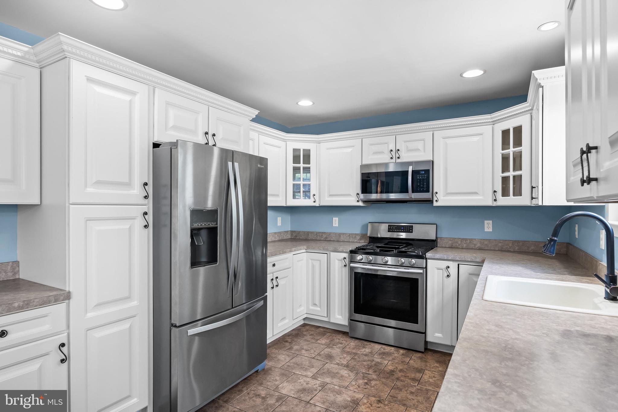 23 Charles Avenue Blackwood, NJ 08012 - Photo 11 of 39 Gallery Image 11