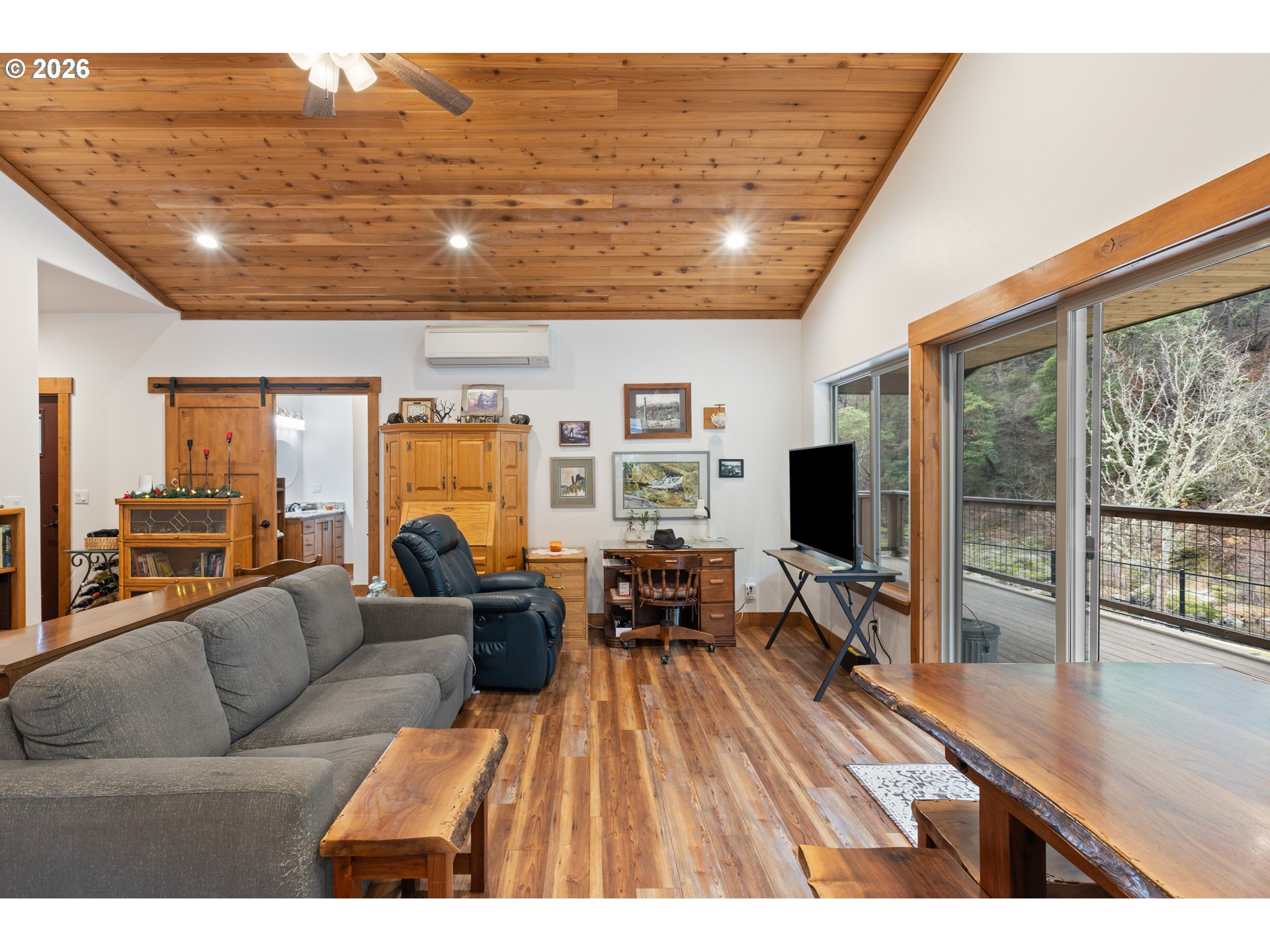 4696 Cow Creek Road Riddle, OR 97469 - Photo 13 of 48
