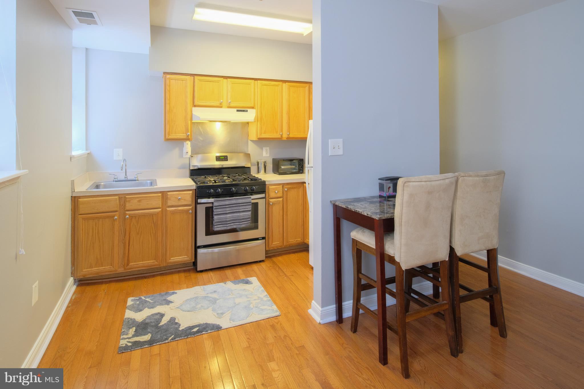 1436 W Street Northwest, Unit 204 Washington, DC 20009 - Photo 8 of 18 Kitchen