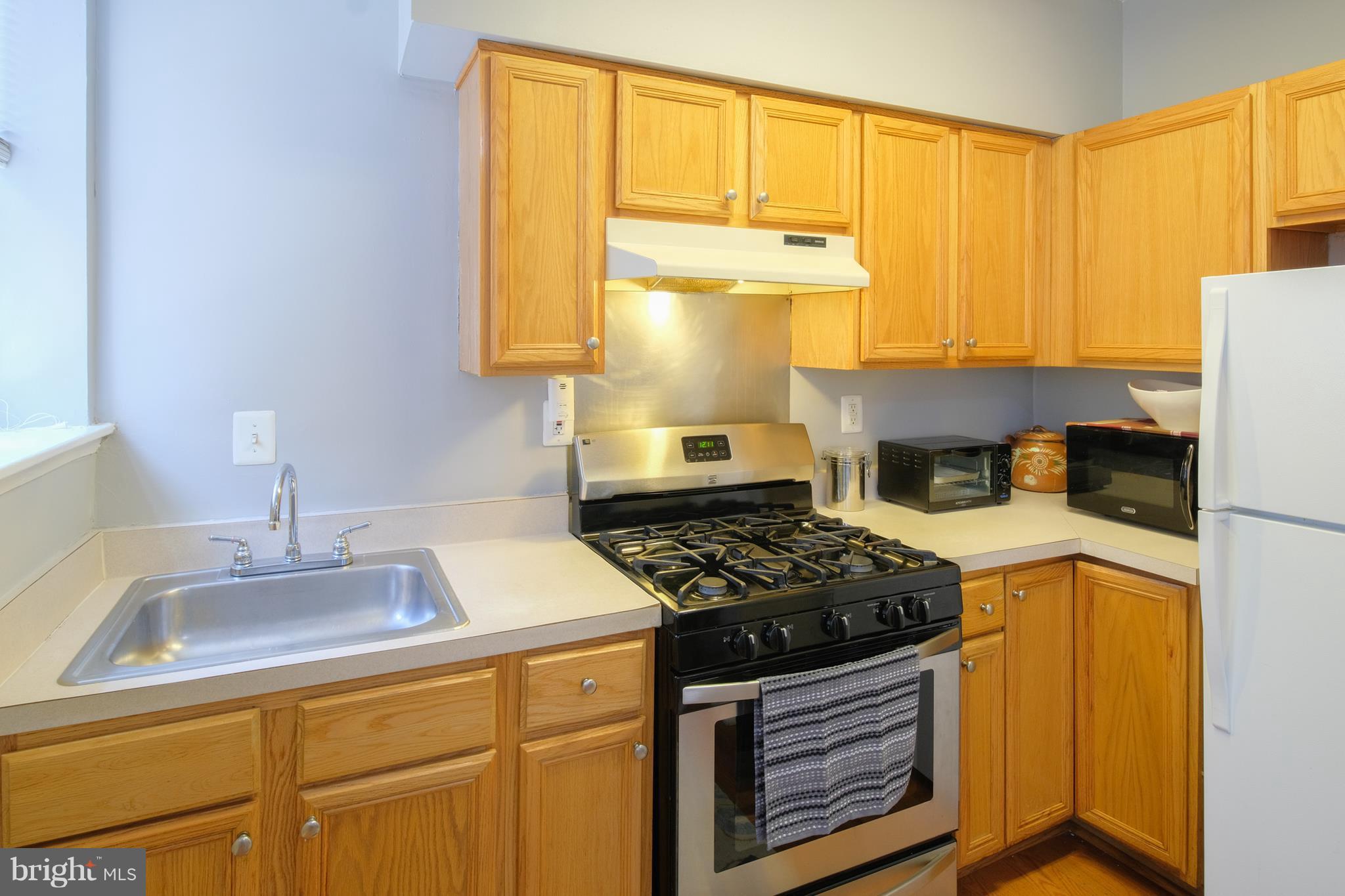 1436 W Street Northwest, Unit 204 Washington, DC 20009 - Photo 9 of 18 Kitchen