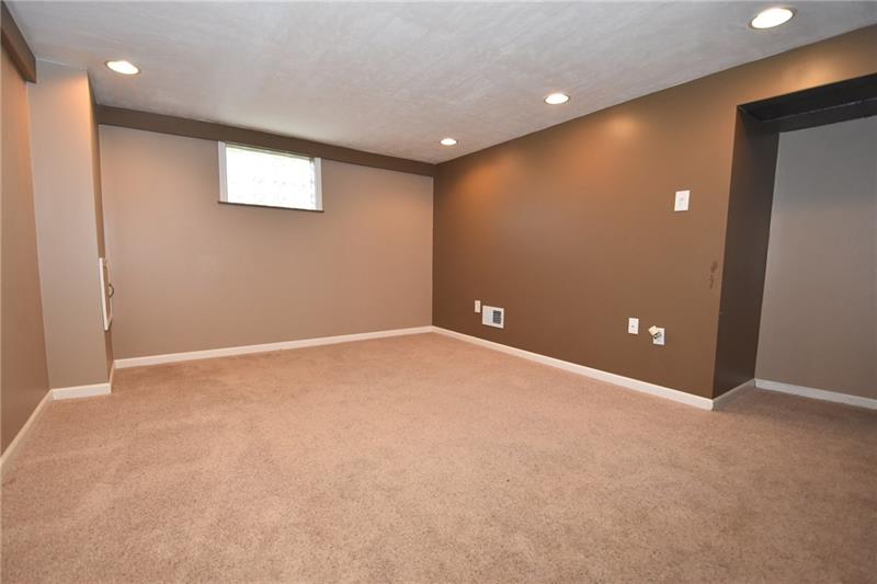 114 Howell Street Elizabeth, PA 15037 - Photo 16 of 20 Gallery Image 16