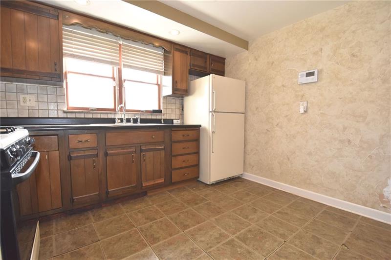 114 Howell Street Elizabeth, PA 15037 - Photo 8 of 20 Gallery Image 8