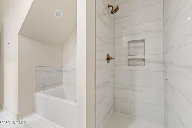 $1,975 | 214 Steiner Road, Lafayette, LA 70508