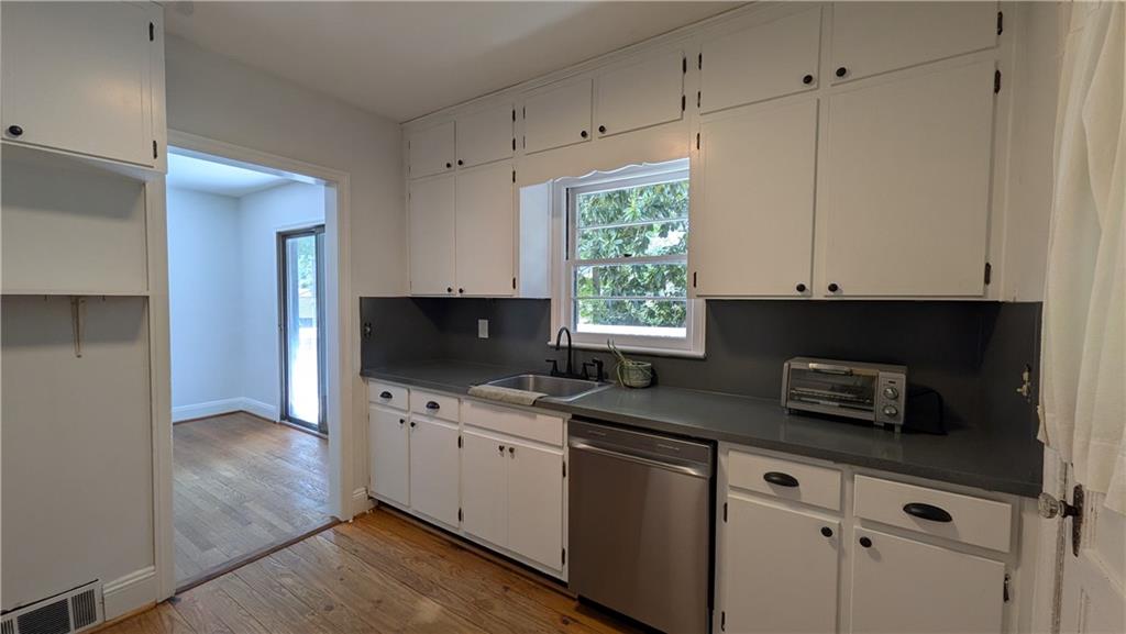 4300 Rickenbacker Way Northeast Atlanta, GA 30342 - Photo 9 of 29