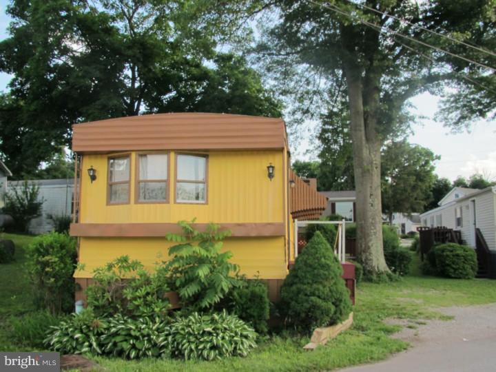 846 Latshaw Road Spring City, PA 19475 - Photo 2 of 5