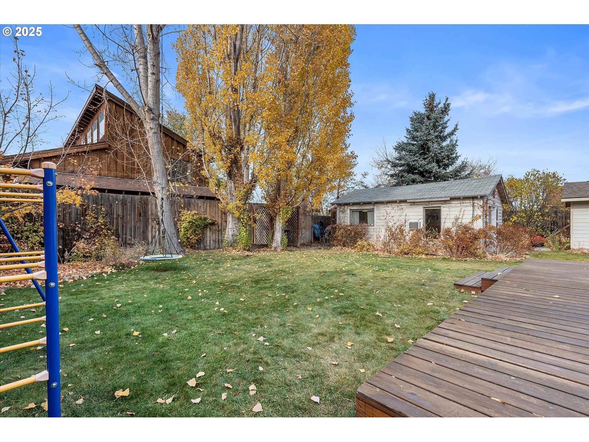 2819 College Street Baker City, OR 97814 - Photo 46 of 47 a view of a house with a yard