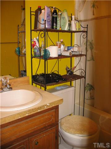 4189 South Shiloh Road Garner, NC 27529 - Photo 7 of 12 Gallery Image 7
