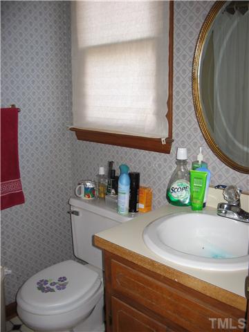 4189 South Shiloh Road Garner, NC 27529 - Photo 9 of 12 Gallery Image 9
