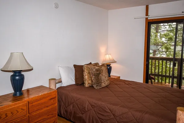 $325,000 | 40720 Oakwoods Lane, Shaver Lake, CA 93664