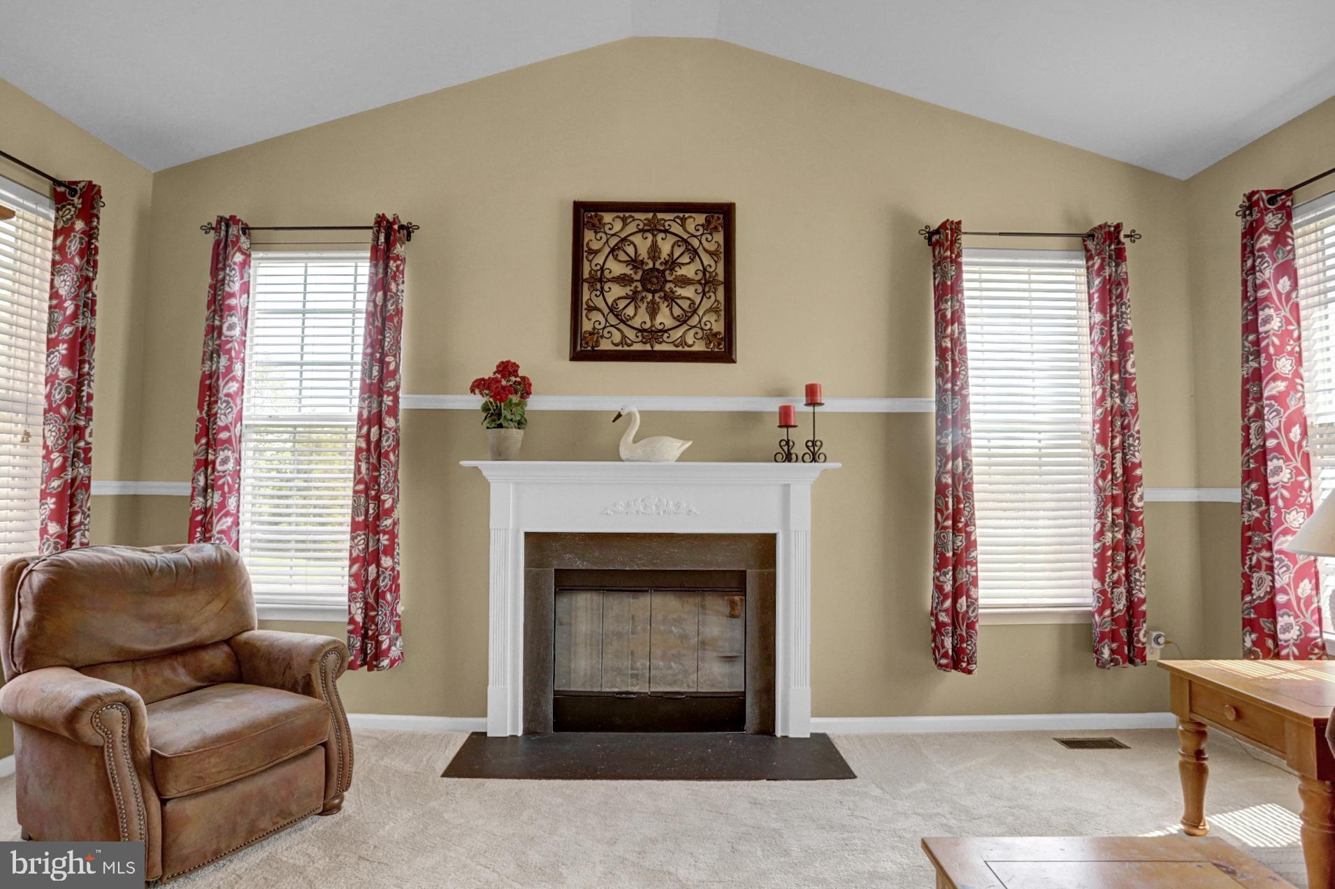 121 Hartman Road Pottstown, PA 19465 - Photo 16 of 41 Living Room