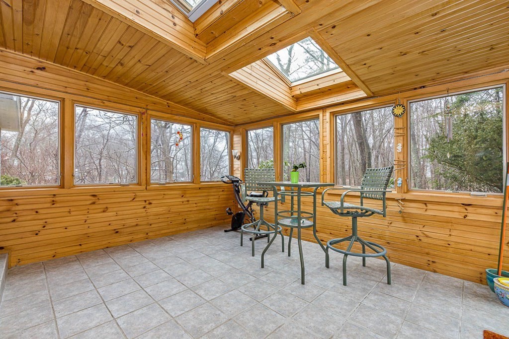40 R Englewood Road Gloucester, MA 01930 - Photo 12 of 27 Gallery Image 12