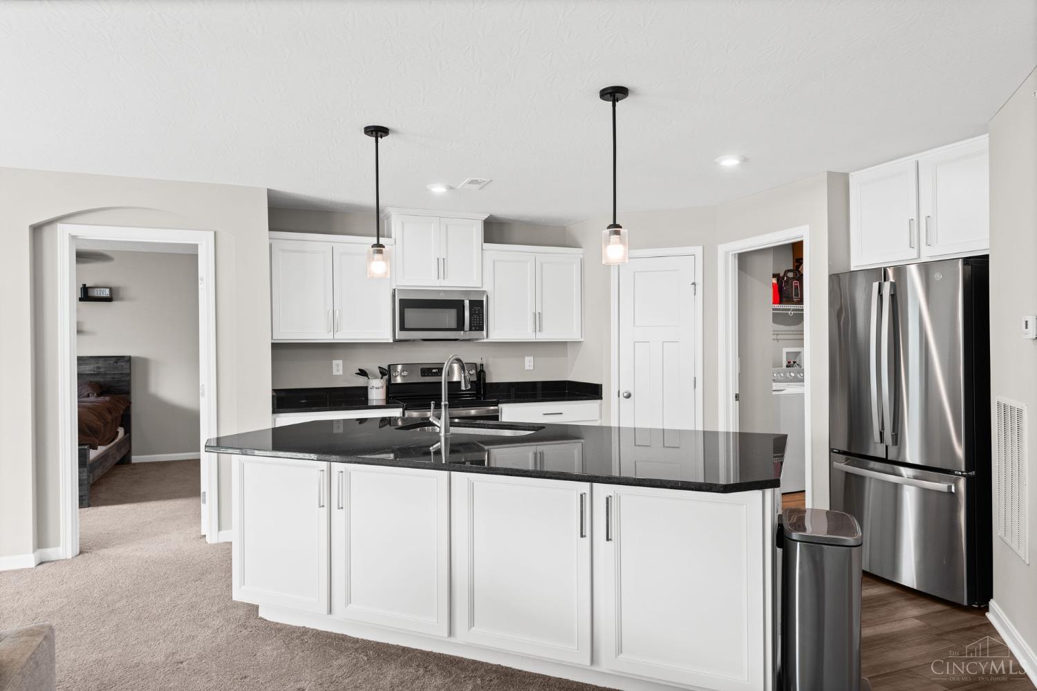 693 Tradition Ridge Cincinnati, OH 45245 - Photo 4 of 27