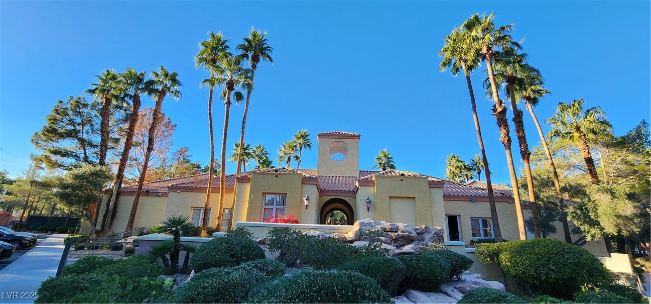 210 East Flamingo Road, Unit 326 Las Vegas, NV 89169 - Photo 31 of 58 Front of clubhouse.