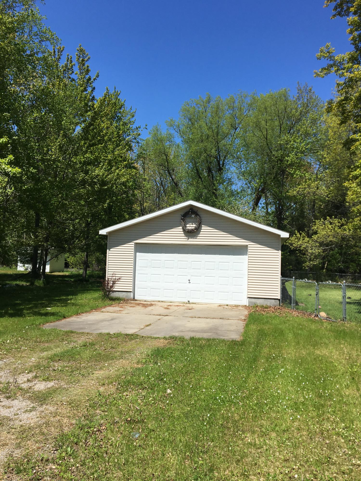 1082 Birch Road Alpena, MI 49707 - Photo 3 of 23 Gallery Image 3