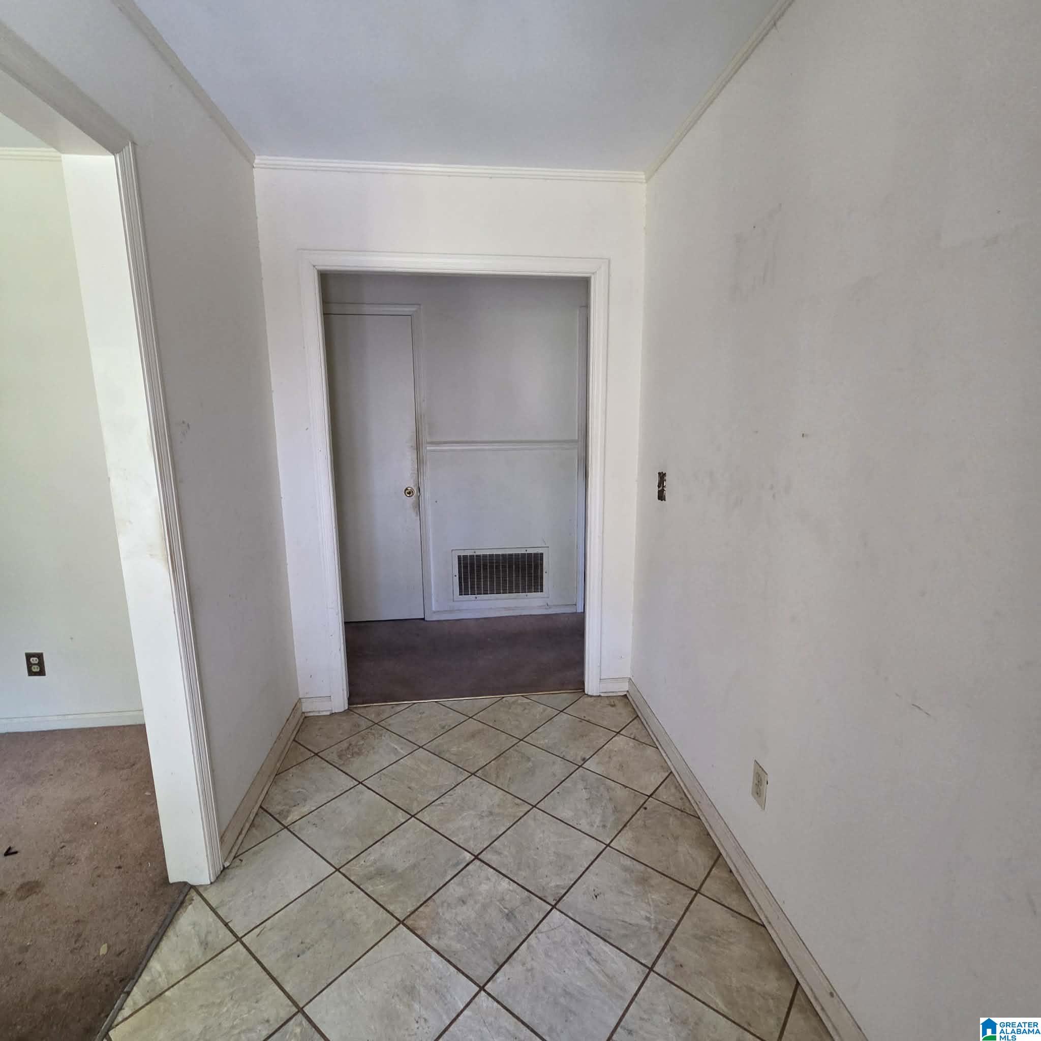 749 Forestwood Road Birmingham, AL 35214 - Photo 2 of 14