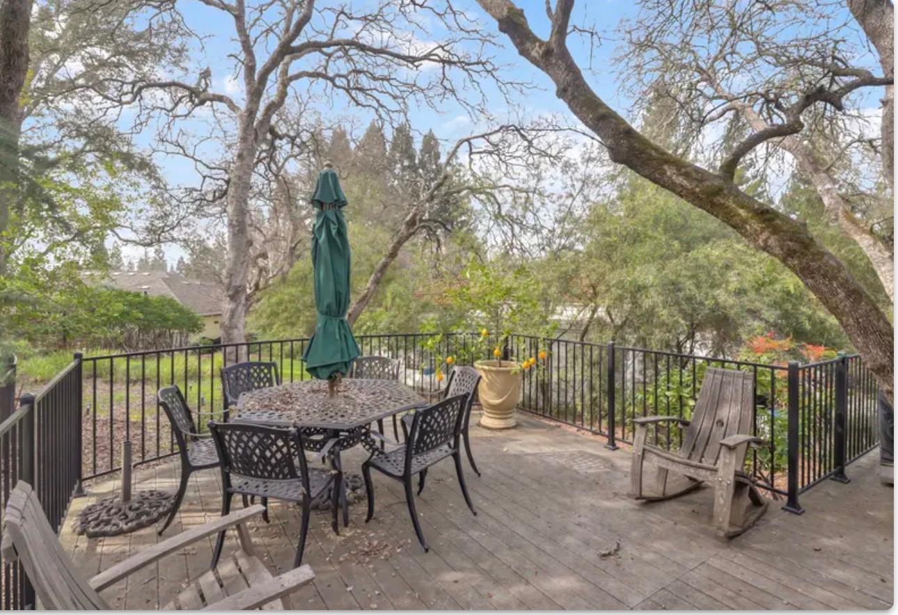15044 Rio Circle Rancho Murieta, CA 95683 - Photo 40 of 50 a view of a chairs and table in the patio