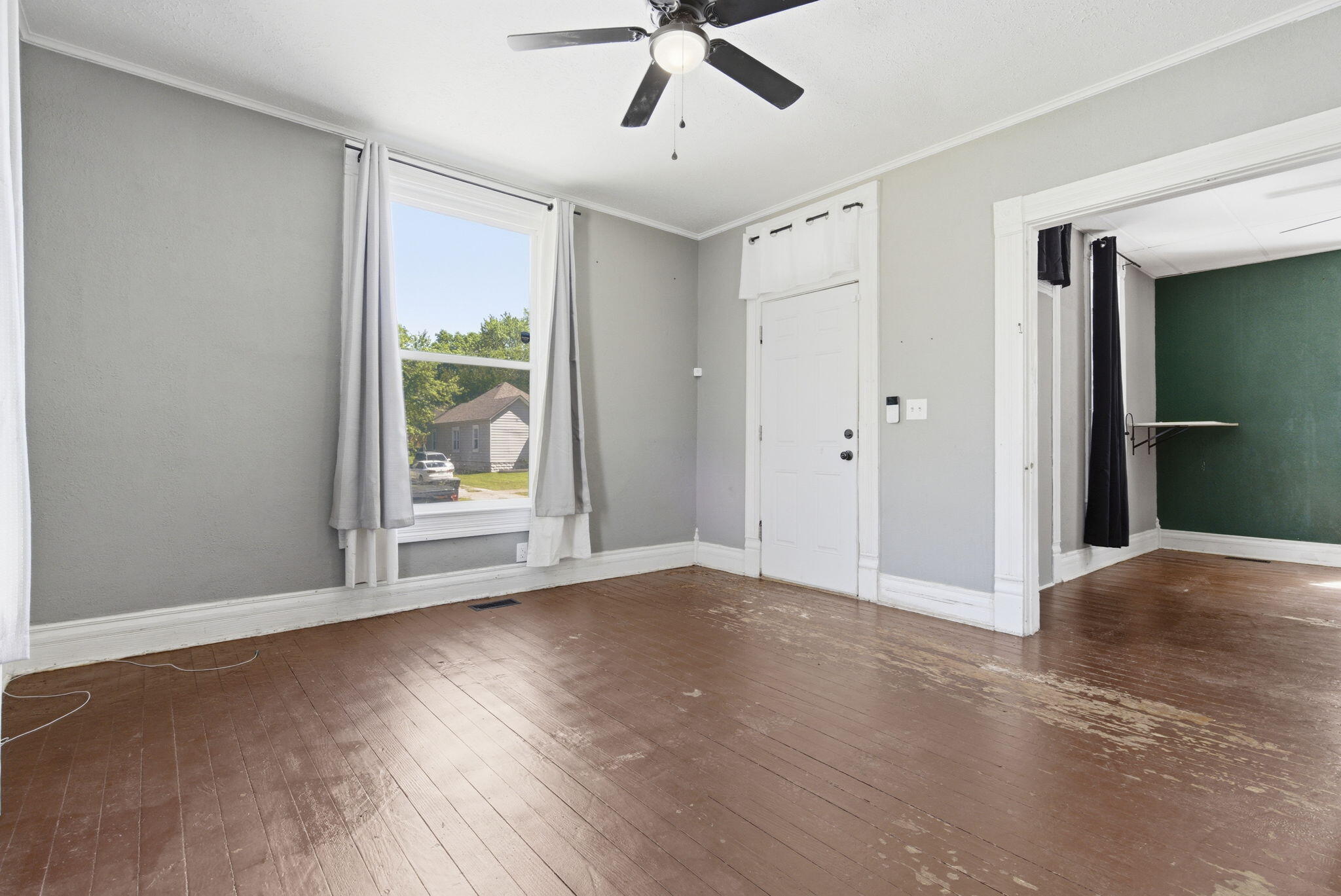822 West Scott Street Springfield, MO 65802 - Photo 4 of 25 4-web-or-mls-HWJ01764