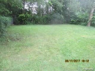 5568 Alter Road Detroit, MI 48224 - Photo 4 of 15 IMG_8419.jpg