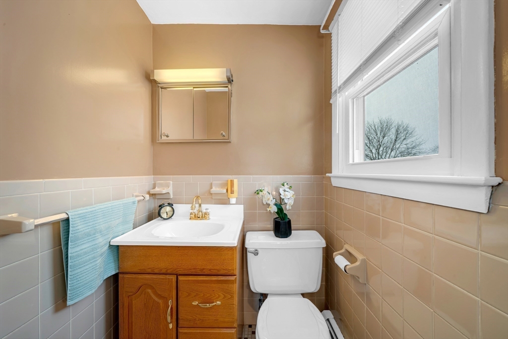 14 Magna Road Methuen, MA 01844 - Photo 21 of 40