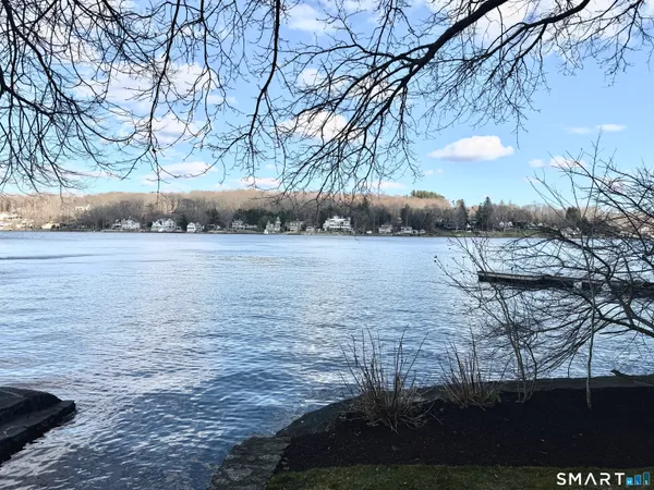 $775,000 | 90 Island Trail, Morris, CT 06763