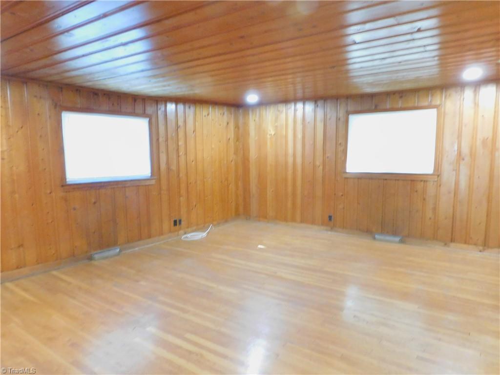 1901 Angelo Street Winston-Salem, NC 27104 - Photo 20 of 34