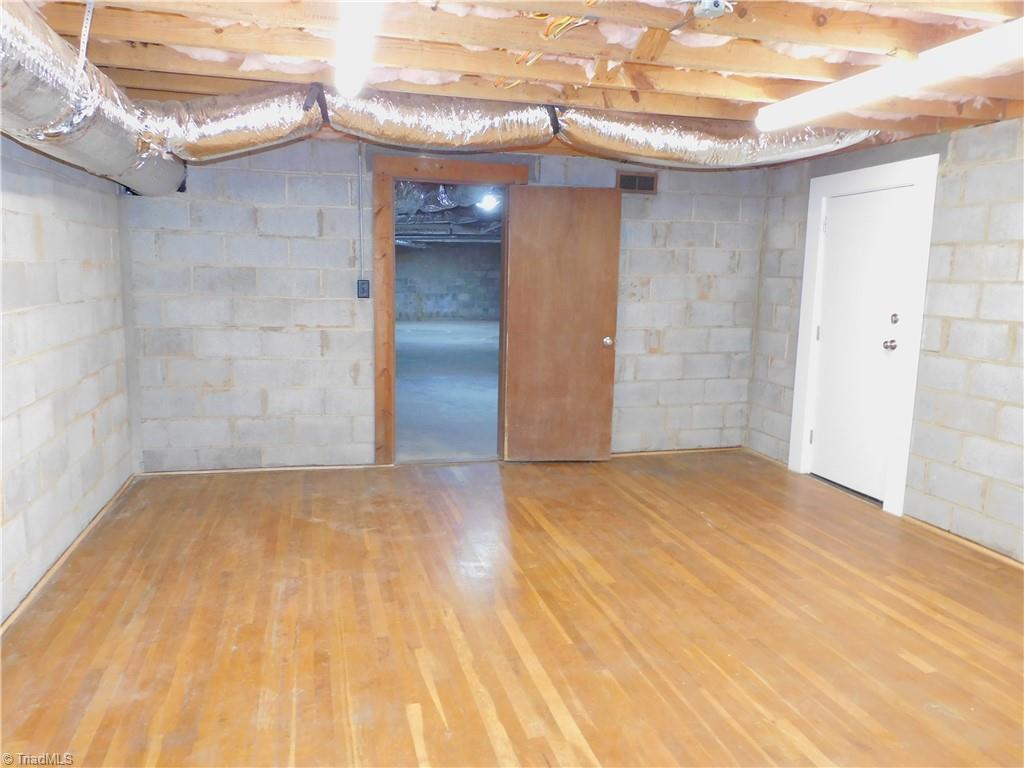 1901 Angelo Street Winston-Salem, NC 27104 - Photo 32 of 34