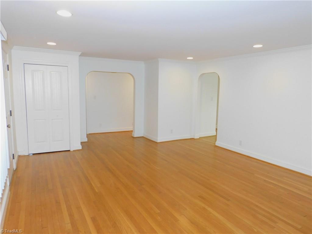 1901 Angelo Street Winston-Salem, NC 27104 - Photo 4 of 34