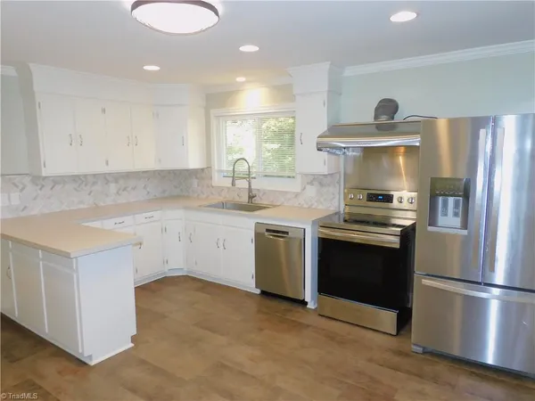 $2,800 | 1901 Angelo Street, Winston-Salem, NC 27104