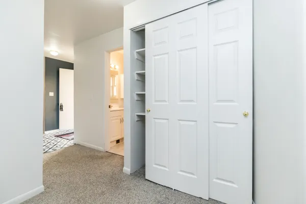 $2,200 | 18248 Farmington Road, Livonia, MI 48152