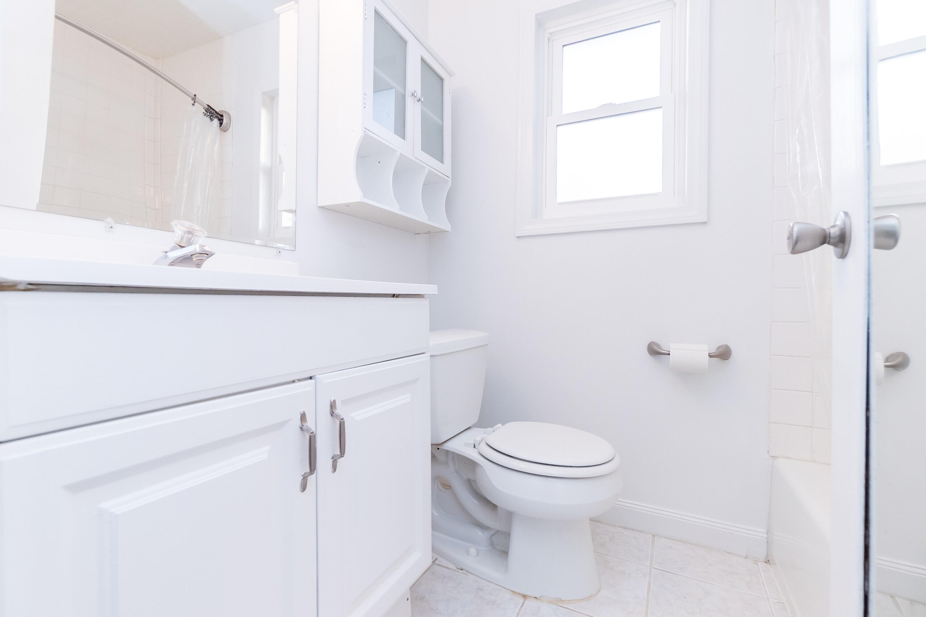 18248 Farmington Road Livonia, MI 48152 - Photo 16 of 21 015_10