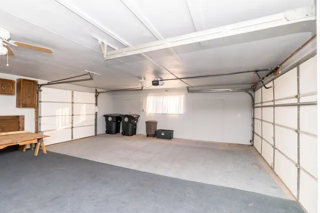 $2,200 | 18248 Farmington Road, Livonia, MI 48152