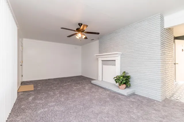 $2,200 | 18248 Farmington Road, Livonia, MI 48152