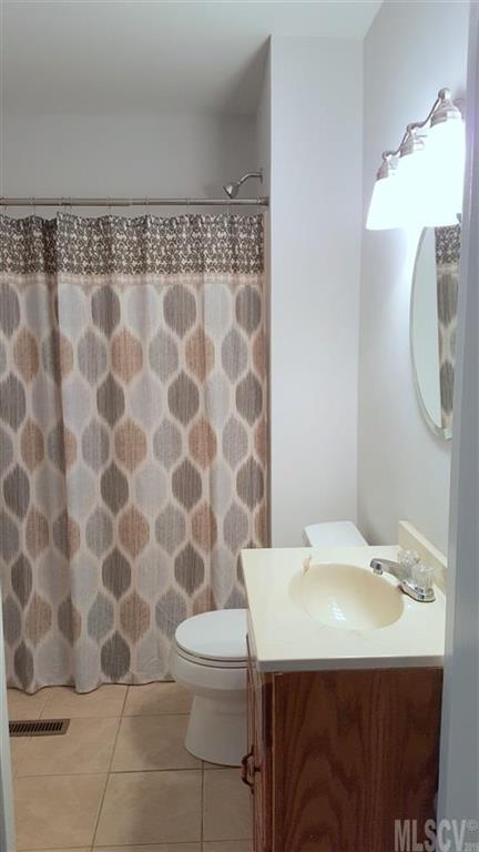 2758 Spencer Road Conover, NC 28613 - Photo 3 of 18 Gallery Image 3
