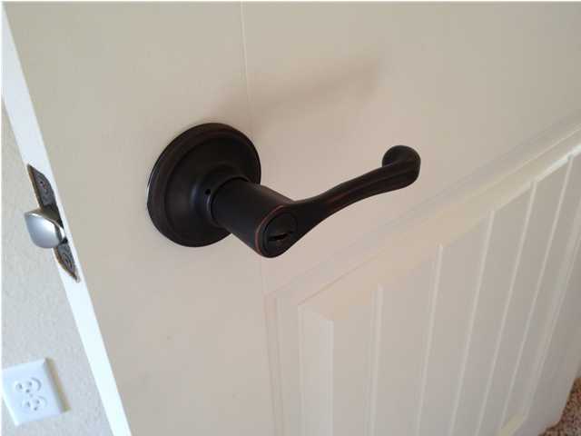 4619 Hermosa Road Crestview, FL 32539 - Photo 8 of 25 a close view of tap