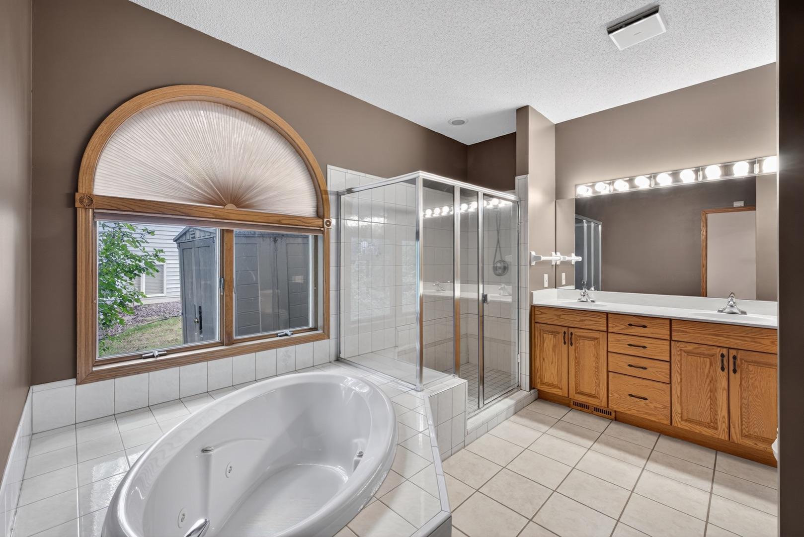 2032 Fox Valley Drive Southwest Rochester, MN 55902 - Photo 19 of 52