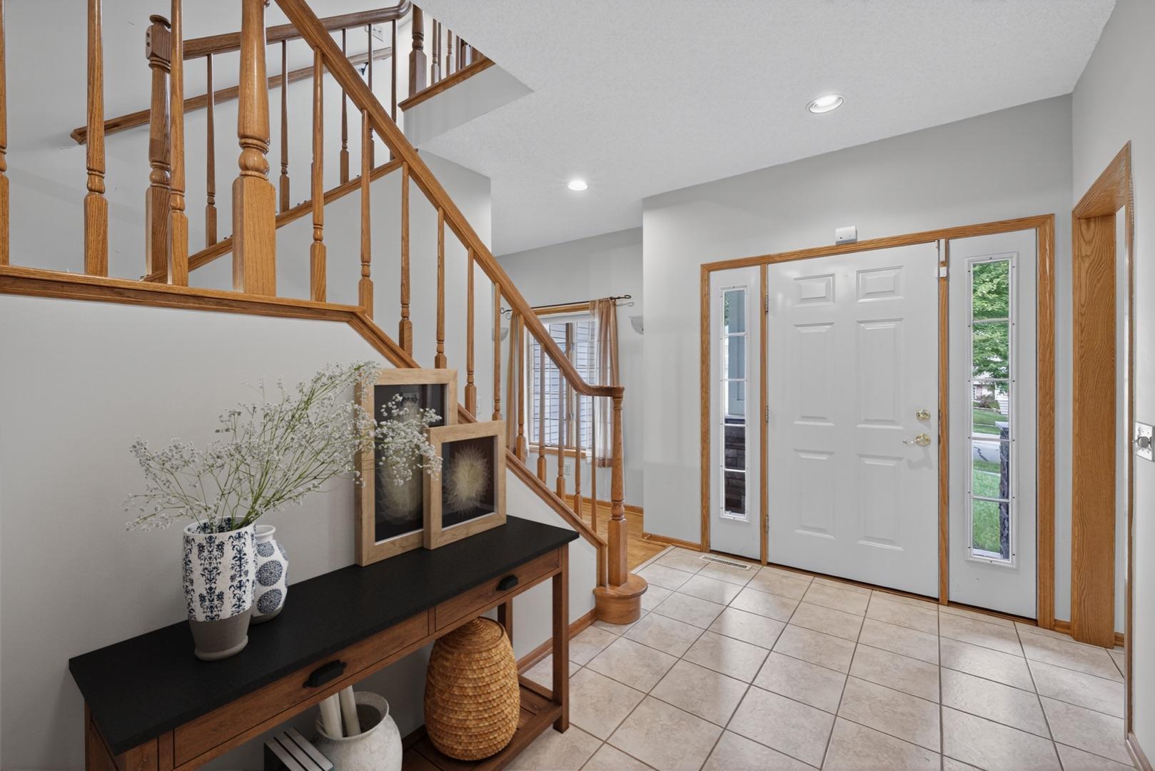 2032 Fox Valley Drive Southwest Rochester, MN 55902 - Photo 3 of 52